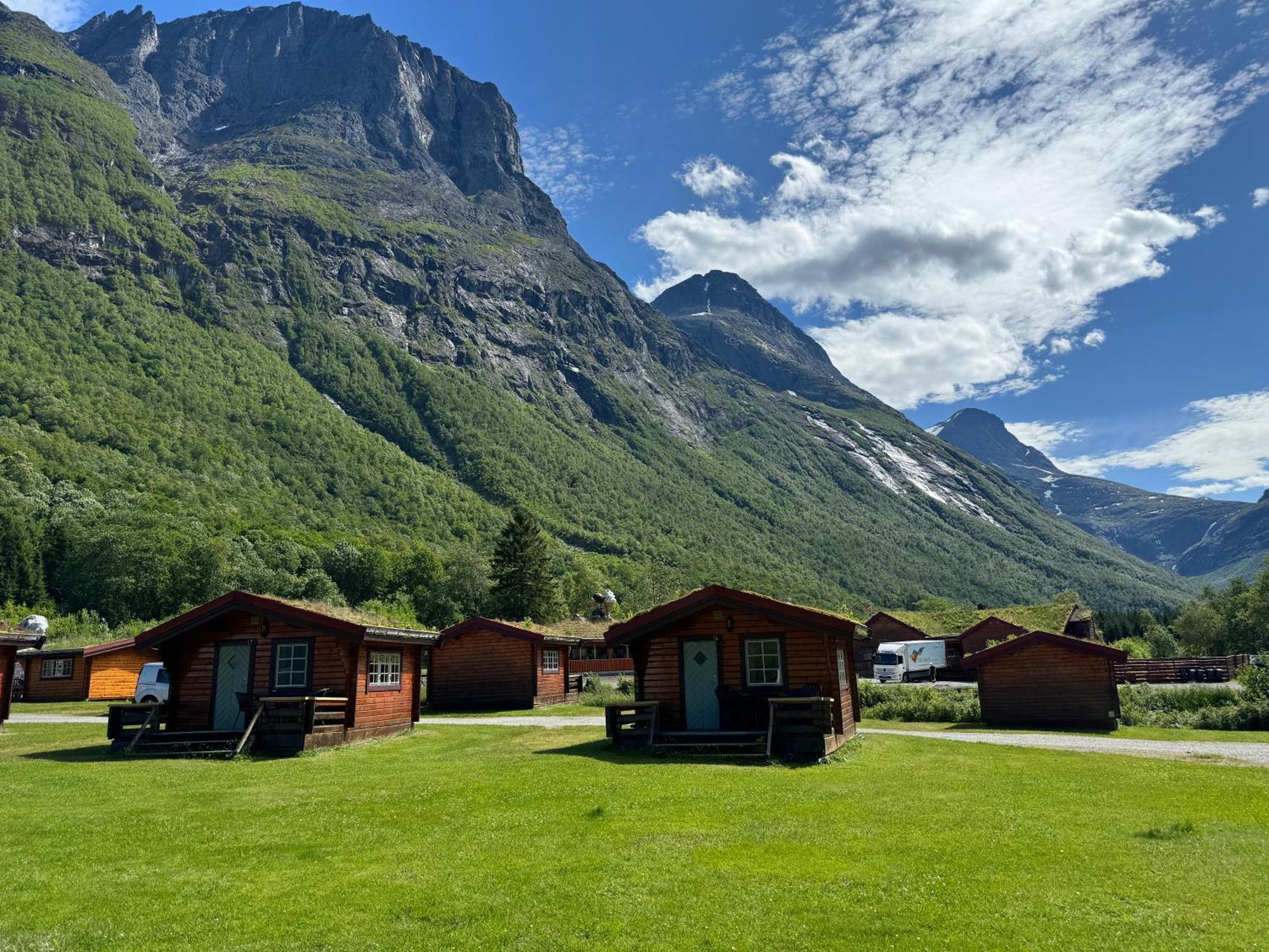 Trollstigen Camping And Gjestegard Åndalsnes Exterior foto