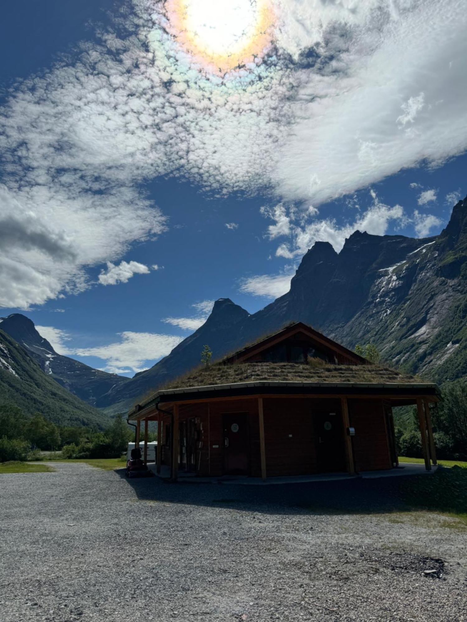 Trollstigen Camping And Gjestegard Åndalsnes Exterior foto